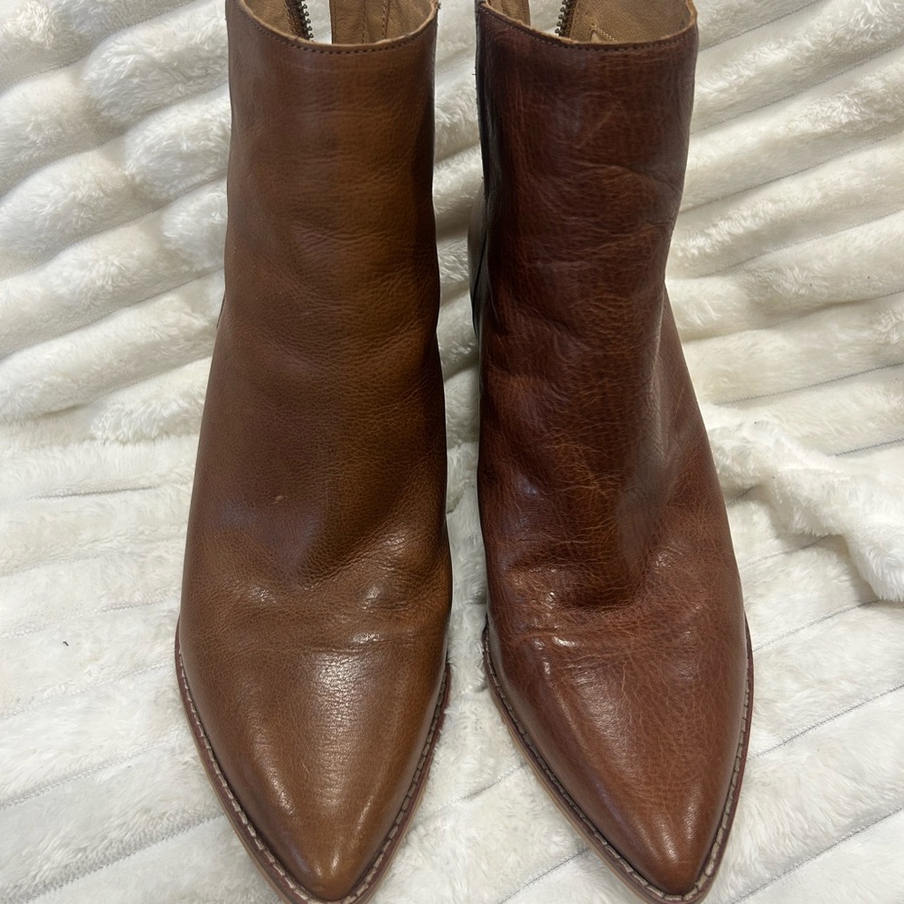 Lucky Brand Pointed Toe Brown Leather Ankle Booties